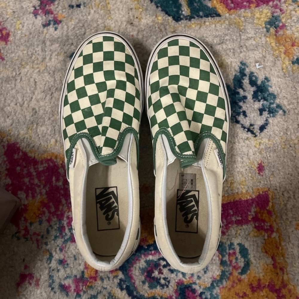 Checkard vans green and white women